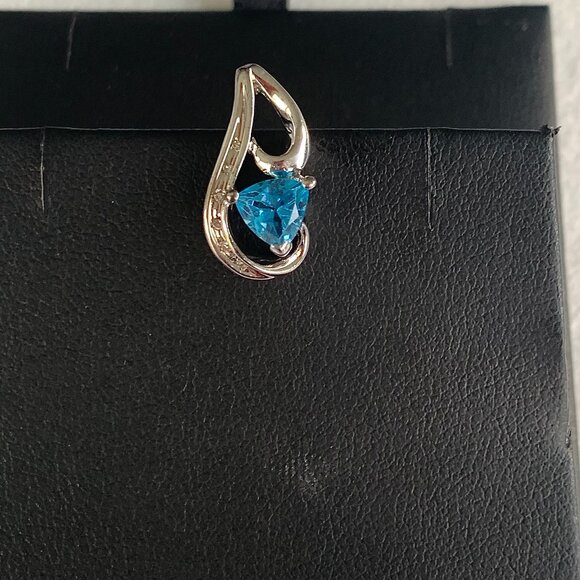 Natural Blue Topaz w/ Diamond Halo Womens Necklace Pendant 925 Sterling Silver - Picture 4 of 12